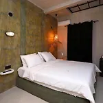 Paradox 4*