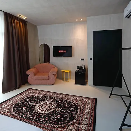 Aparthotel Paradox 4*