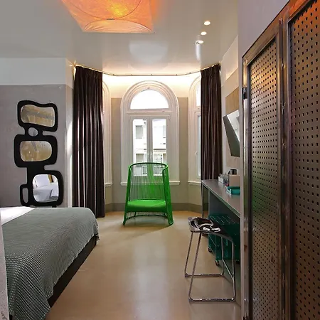 Paradox Aparthotel